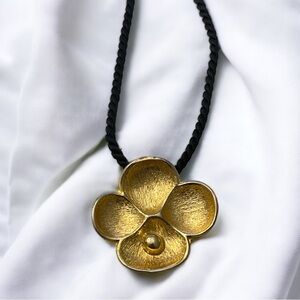 Vintage Oscar de la Renta Floral Pendant Necklace